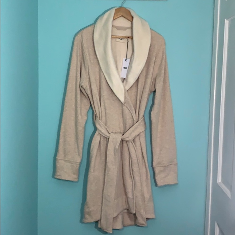 New cozy UGG Blanche II robe with pockets